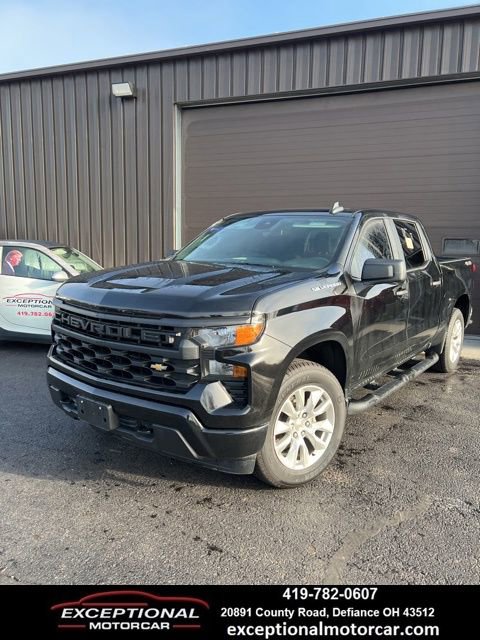 Used 2023 Chevrolet Silverado 1500 Custom AWD/4WD image 1