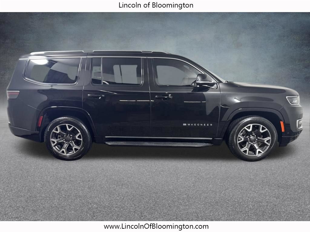 Used 2023 Jeep Wagoneer Series III w/ Preferred Equipment Group AWD/4WD image 7