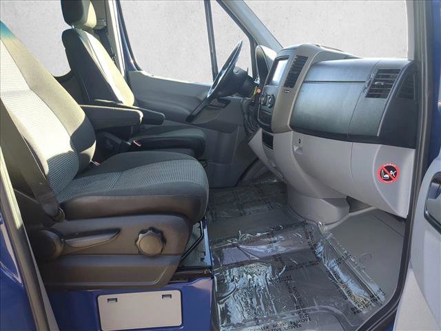 Used 2011 Mercedes-Benz Sprinter 2500 image 22
