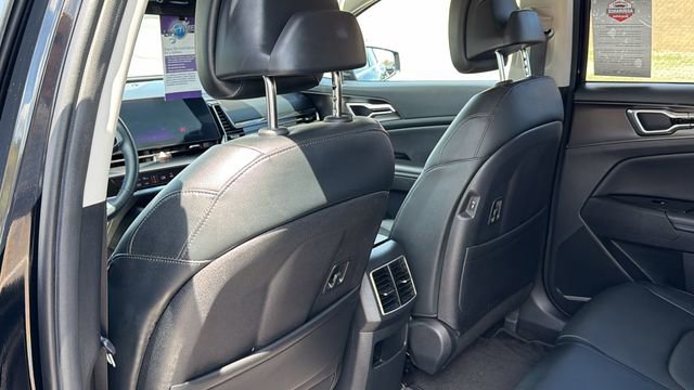 Used 2023 Kia Sportage EX image 21