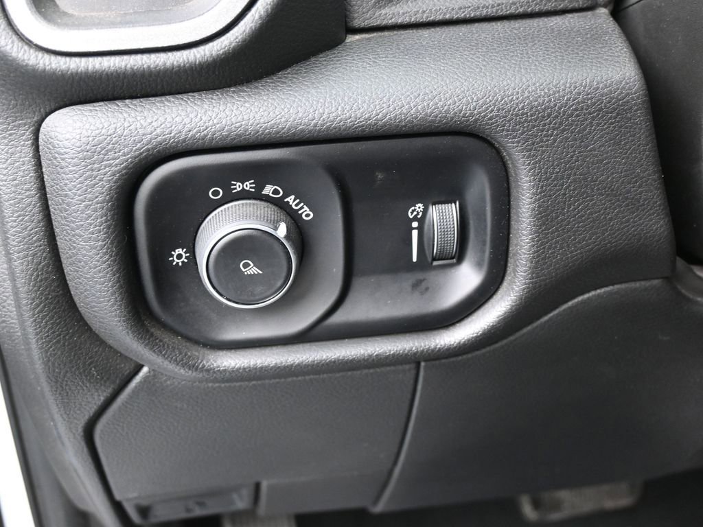 Used 2024 RAM 3500 Tradesman AWD/4WD image 16