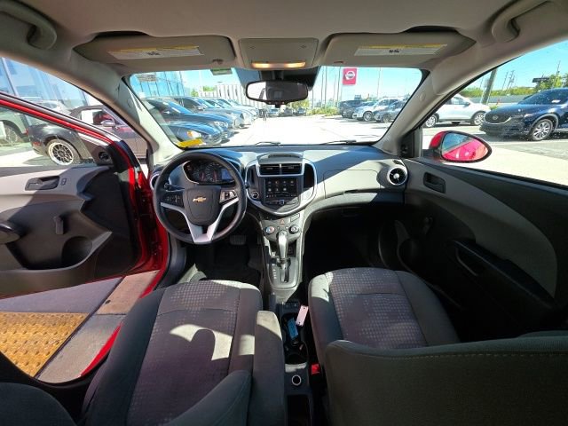 Used 2020 Chevrolet Sonic LT image 24
