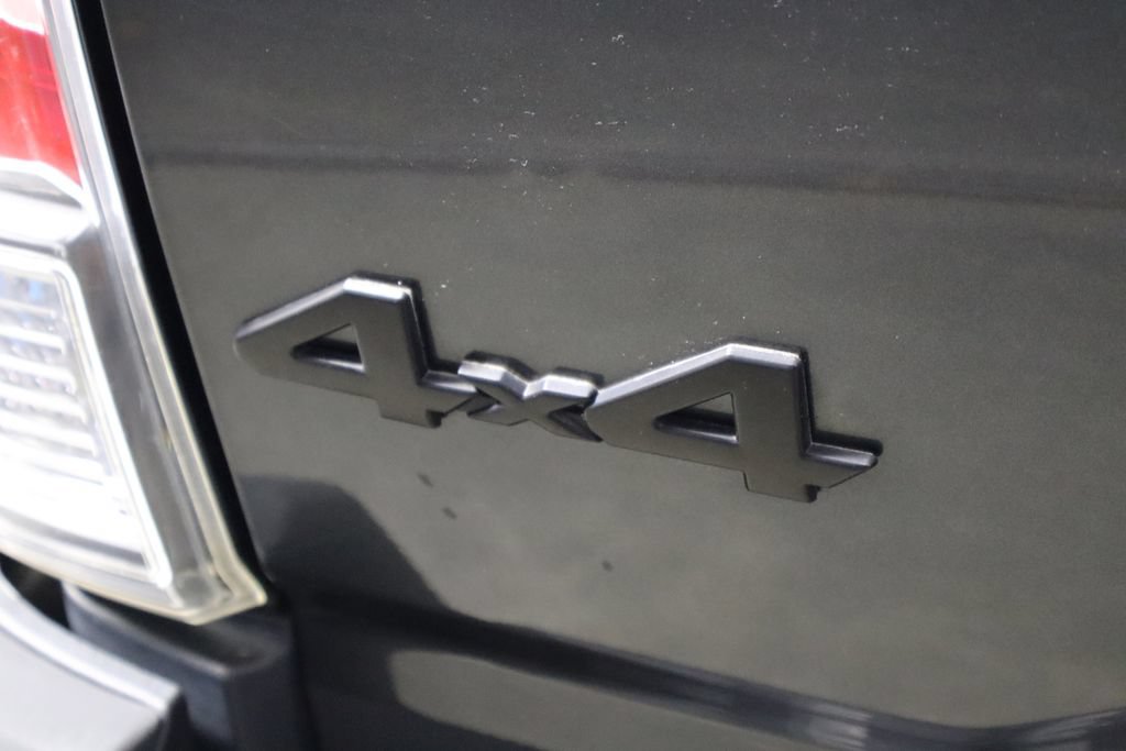 Used 2020 Toyota Tacoma TRD Sport AWD/4WD image 44