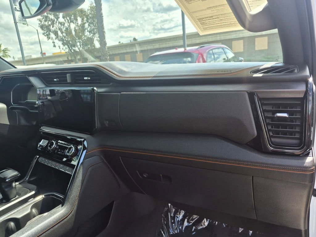 Used 2023 GMC Sierra 1500 AT4 w/ AT4 Premium Package image 27