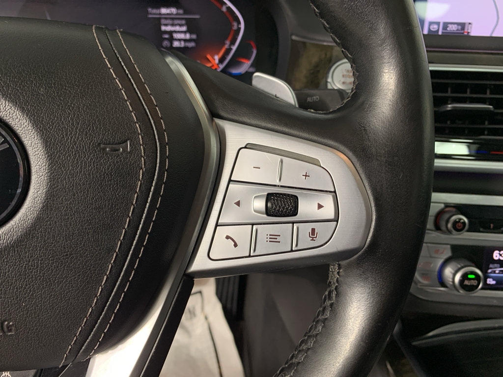 Used 2020 BMW 740i RWD image 21