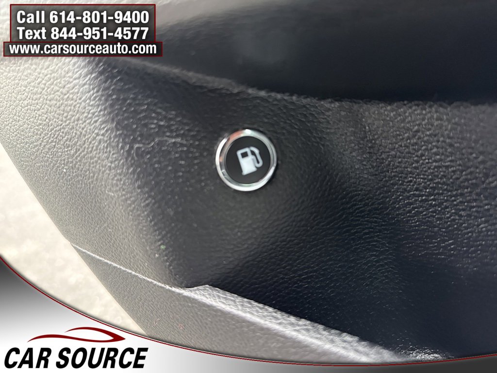 Used 2021 Chrysler 300 S image 17