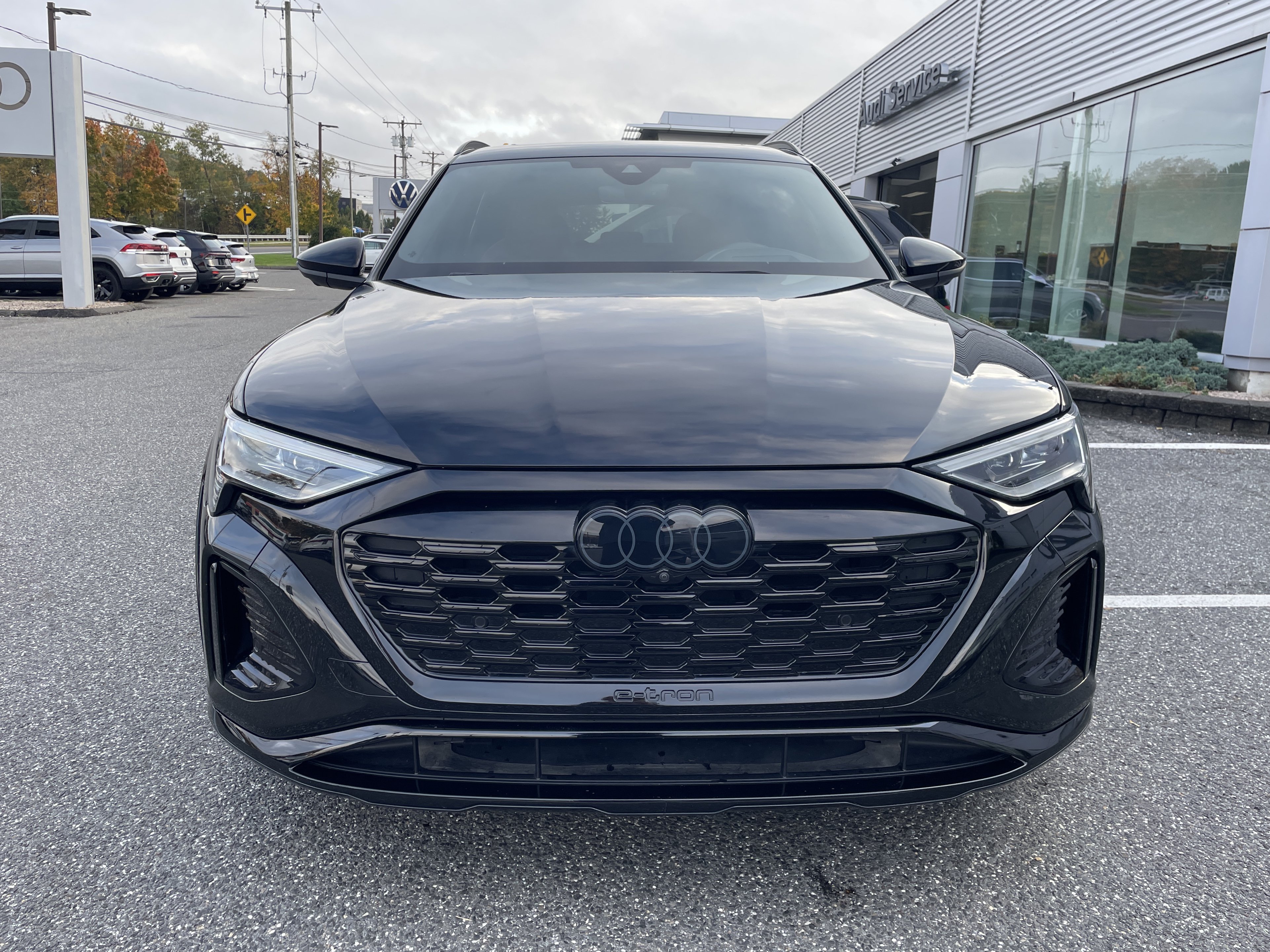 Certified 2024 Audi Q8 e-tron Prestige w/ Prestige Package AWD/4WD image 2