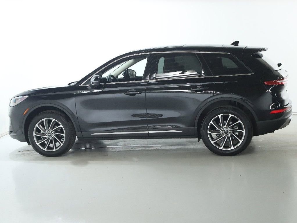 Used 2024 Lincoln Corsair AWD w/ Equipment Group 101A image 38