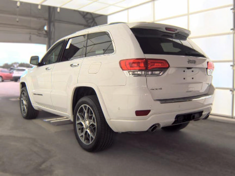Used 2019 Jeep Grand Cherokee Overland AWD/4WD image 5