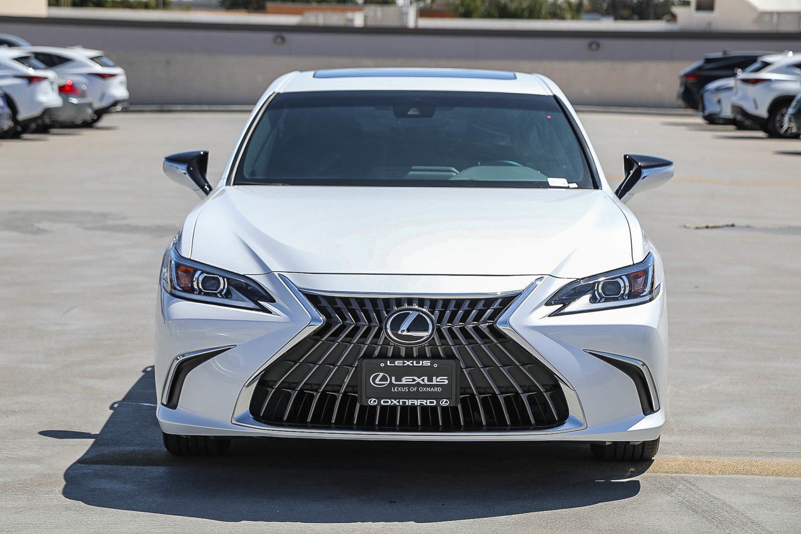 Used 2025 Lexus ES 350 FWD image 2