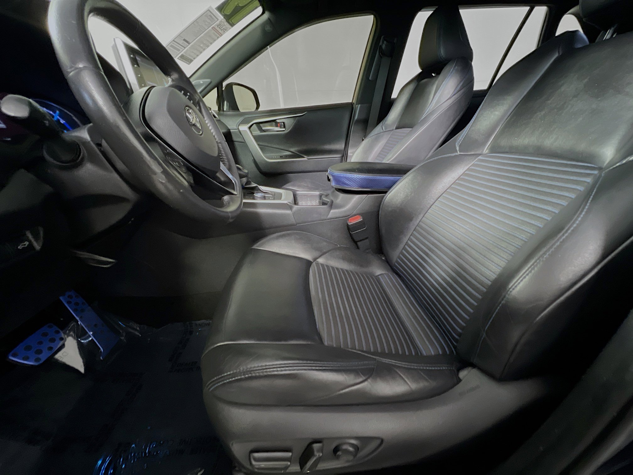 Used 2019 Toyota RAV4 XSE image 15