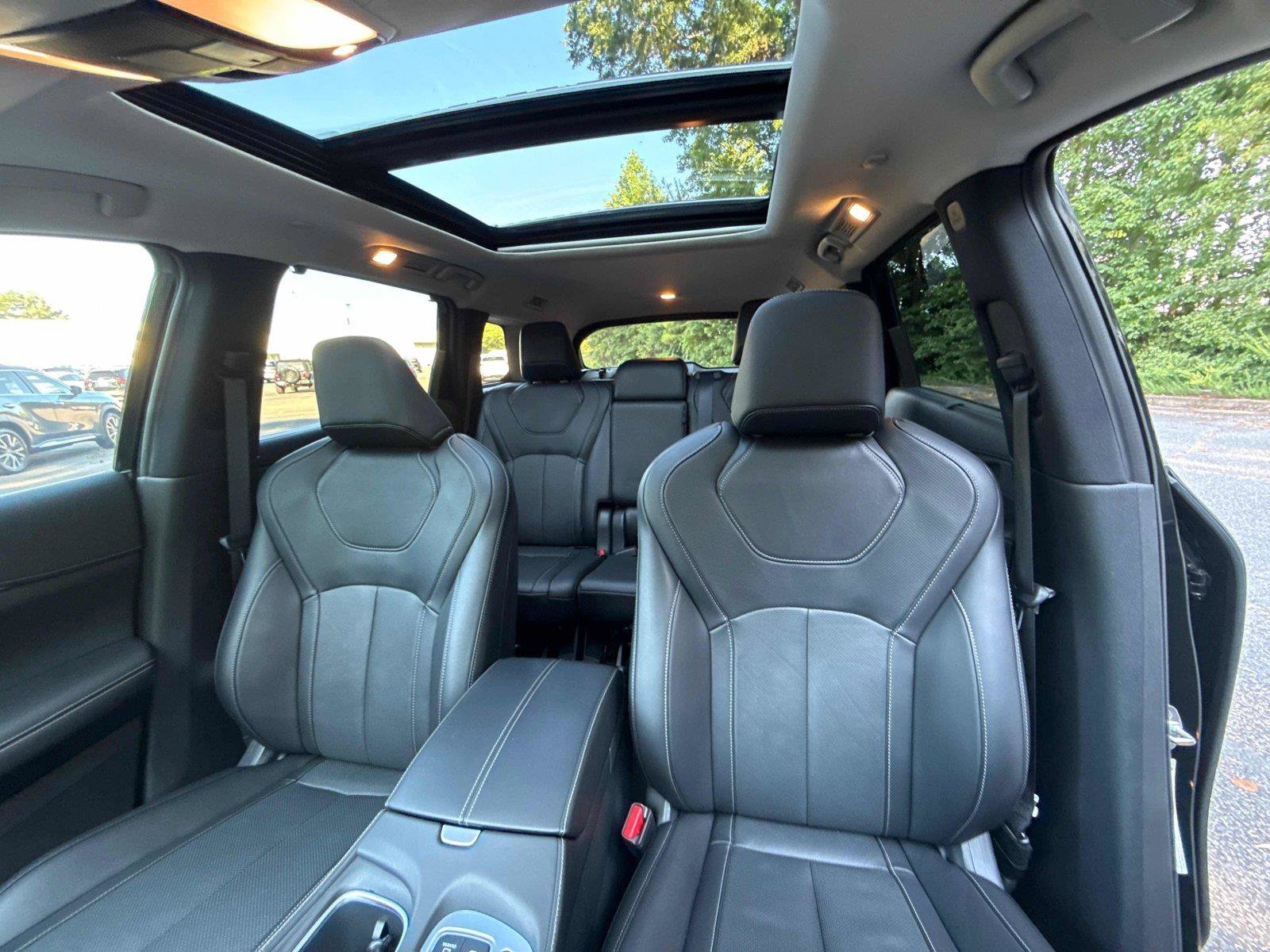 Used 2025 INFINITI QX60 Luxe w/ Cargo Package FWD image 25