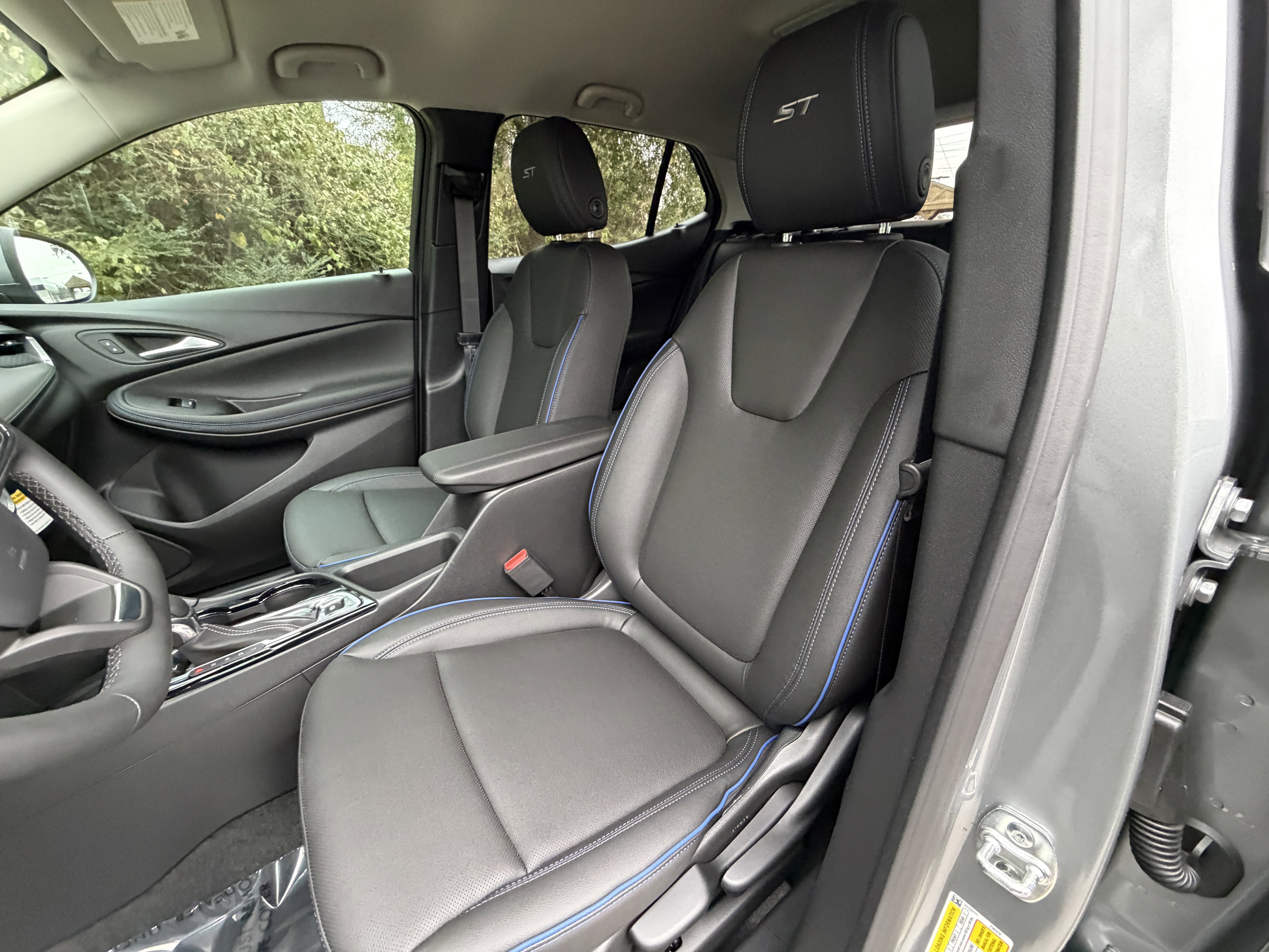 New 2026 Buick Encore GX Sport Touring w/ Advanced Technology Package FWD image 11
