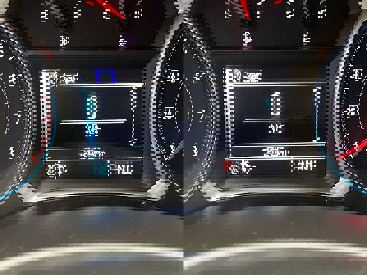 Used 2016 Chevrolet Malibu LT FWD image 14