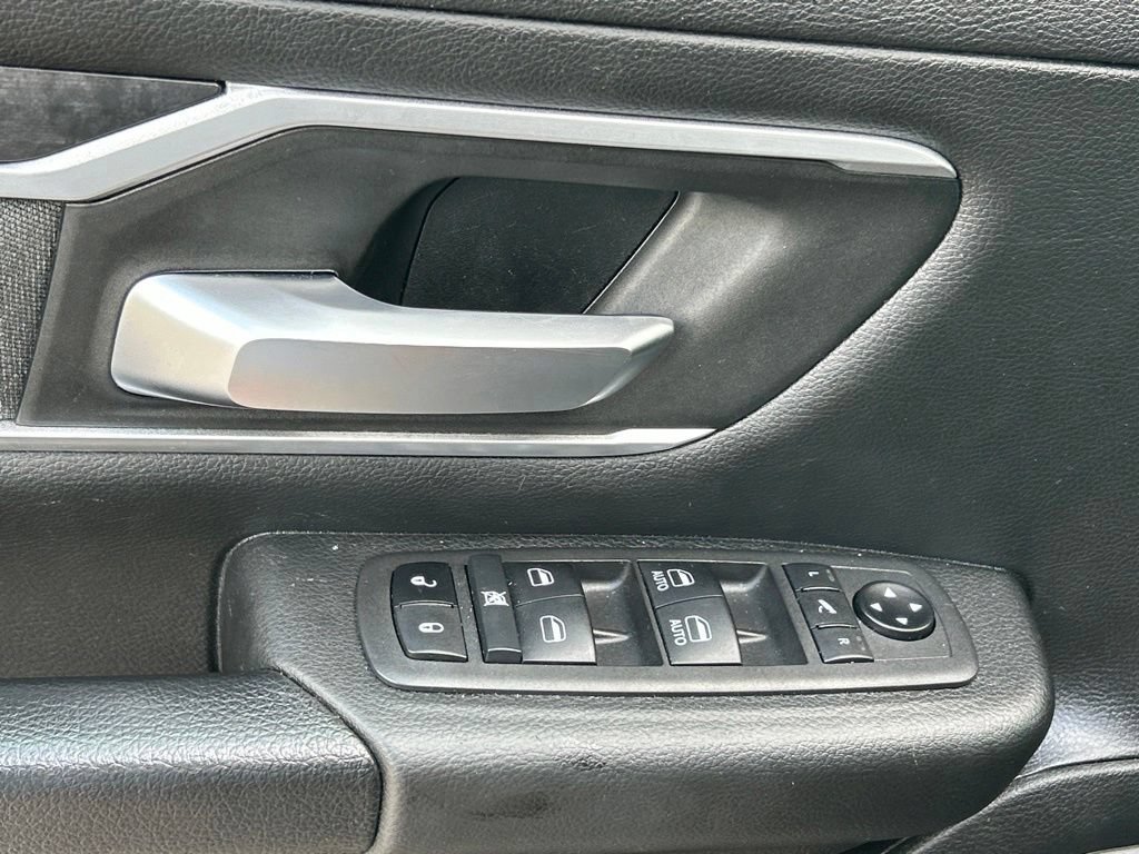 Used 2022 RAM 1500 Big Horn AWD/4WD image 18