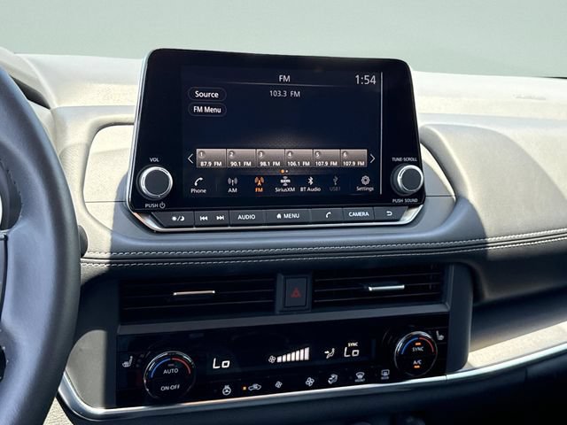 Certified 2024 Nissan Rogue SV w/ SV Premium Package FWD image 31