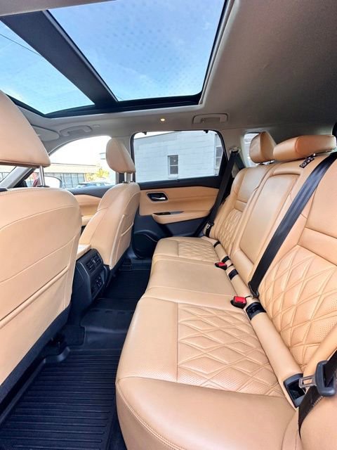 Certified 2023 Nissan Rogue Platinum w/ Platinum Premium Package image 29