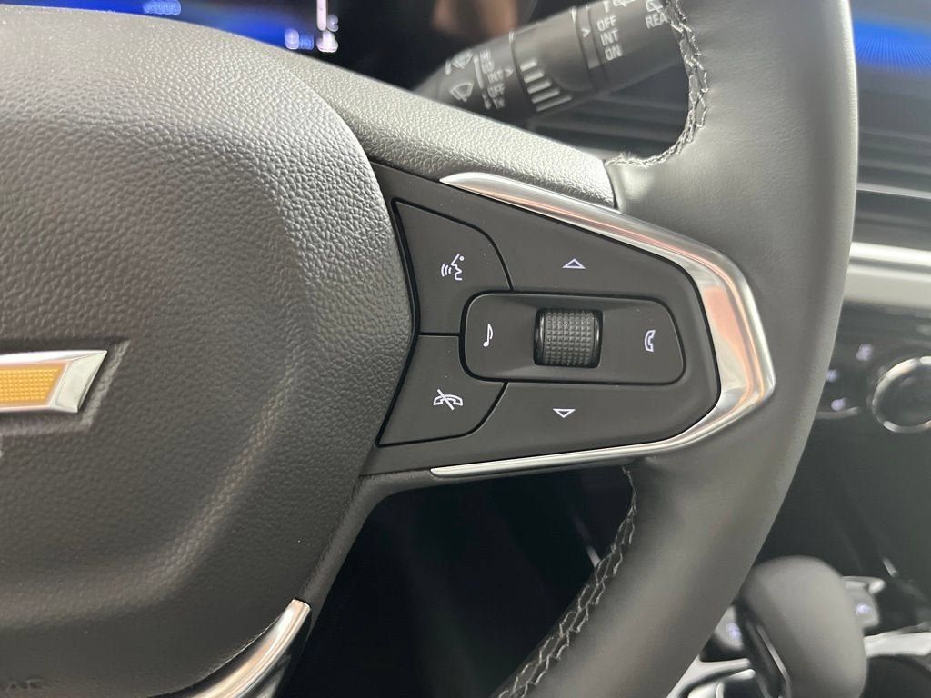 New 2026 Chevrolet Trax LT w/ LT Convenience Package FWD image 24