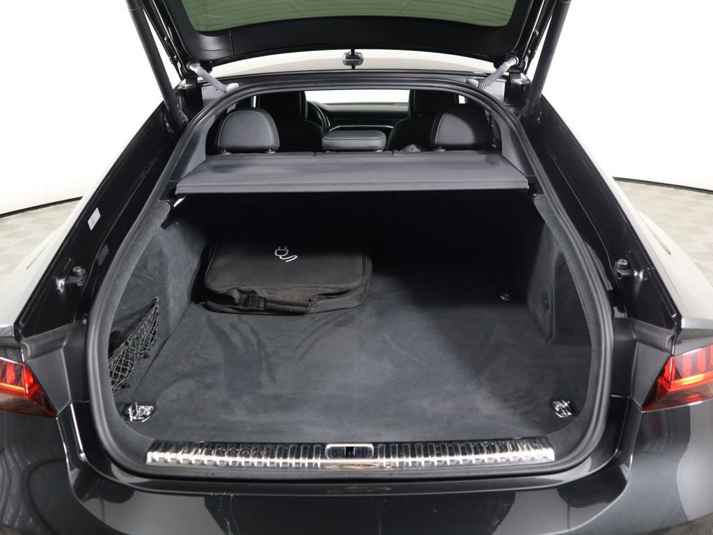 Certified 2021 Audi A7 e Premium Plus w/ Executive Package image 29