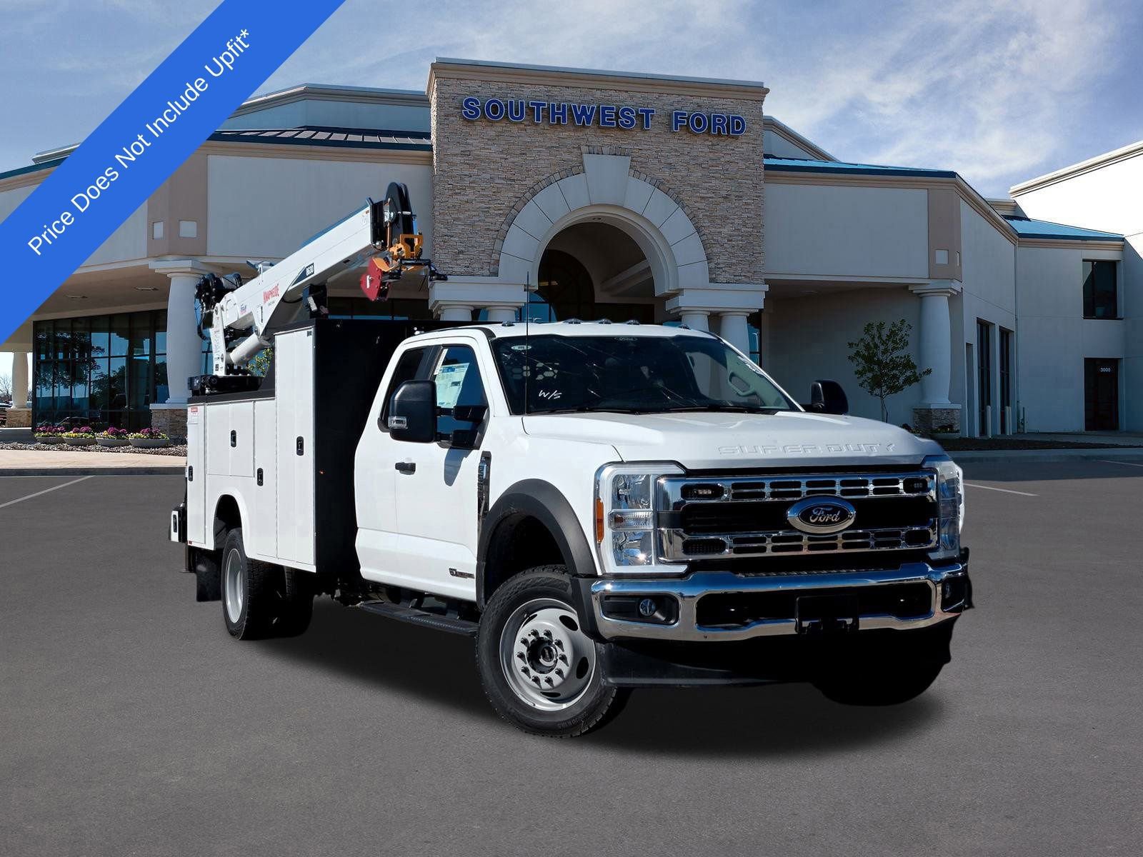 New 2025 Ford F550 4x4 SuperCab Super Duty image 1