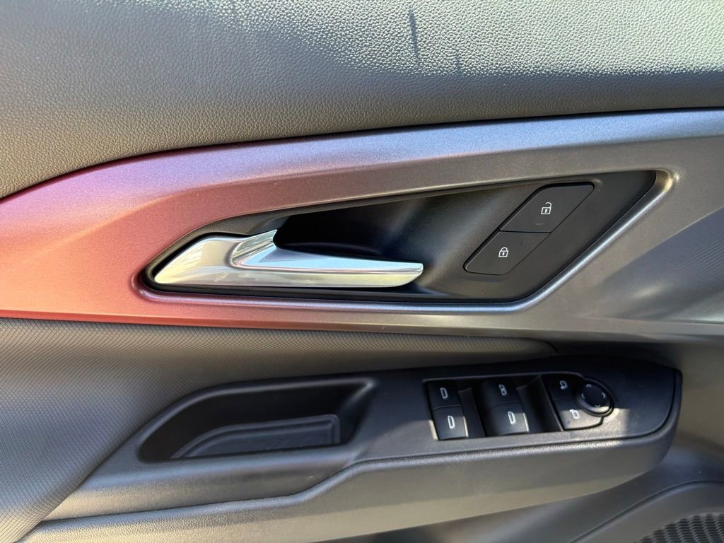 New 2025 Chevrolet Equinox EV RS AWD/4WD image 14