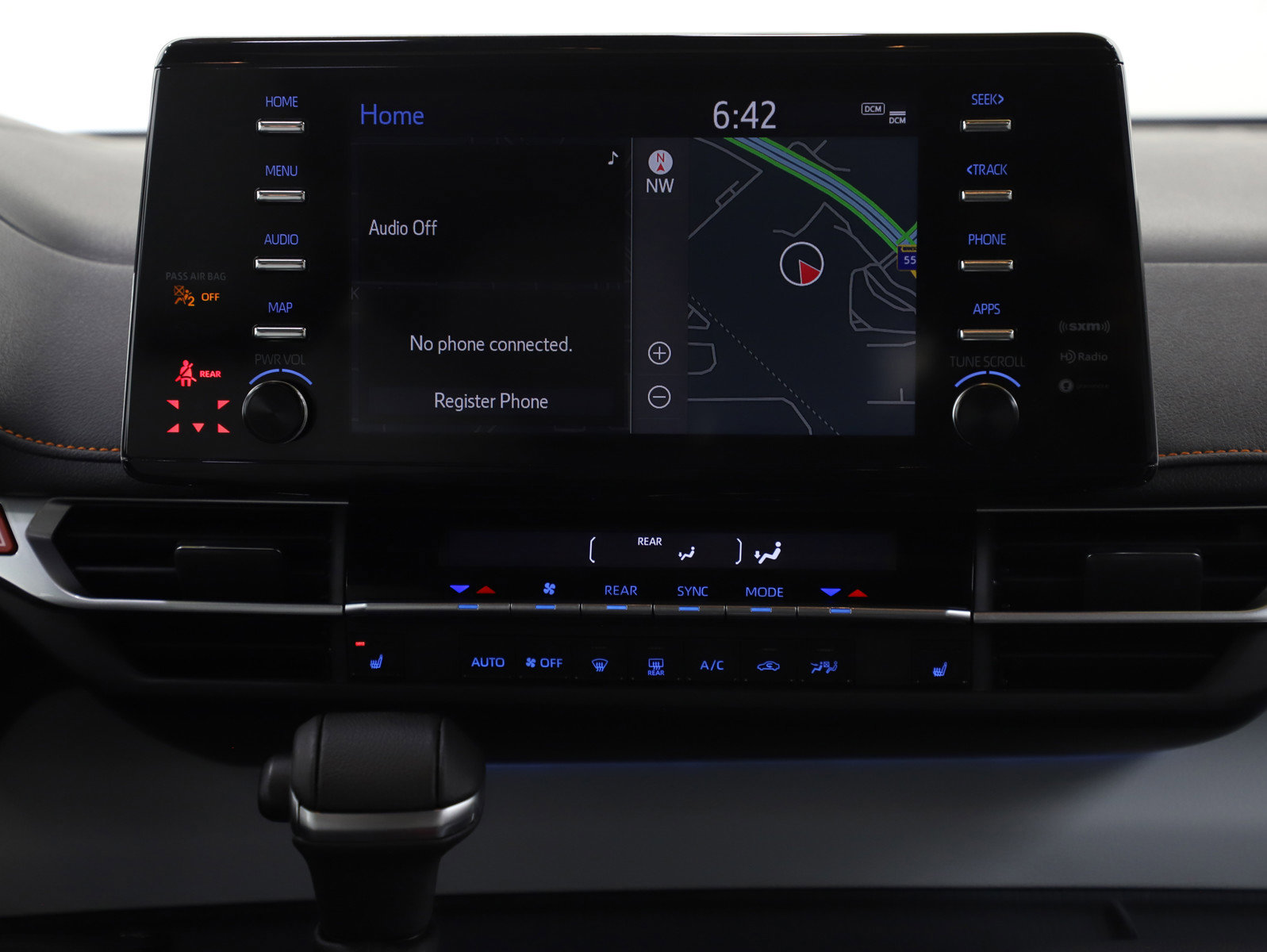 Used 2024 Toyota Sienna XSE image 18