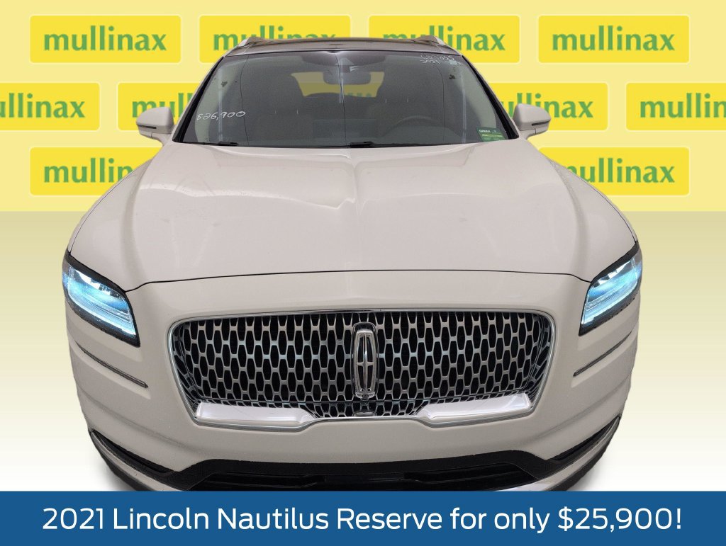 Used 2021 Lincoln Nautilus Reserve w/ Equipment Group 201A AWD/4WD image 14