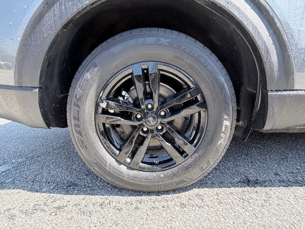 Used 2021 Ford Explorer XLT w/ Equipment Group 202A image 34