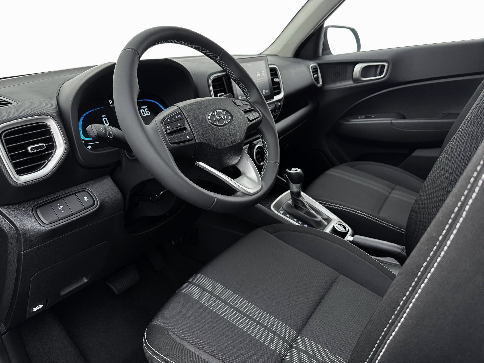 New 2026 Hyundai Venue SEL FWD image 14
