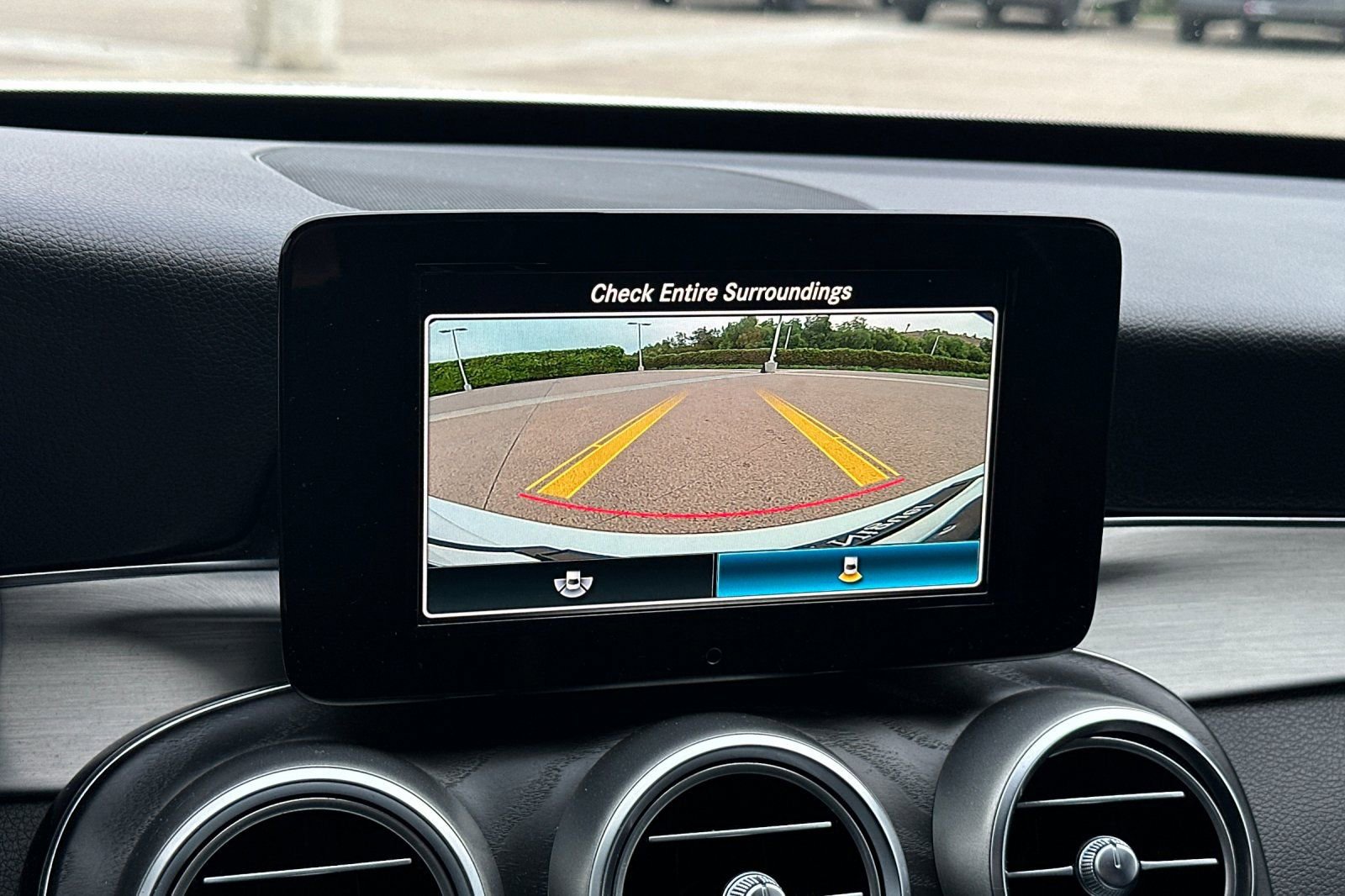 Used 2019 Mercedes-Benz C 300 Sedan image 16