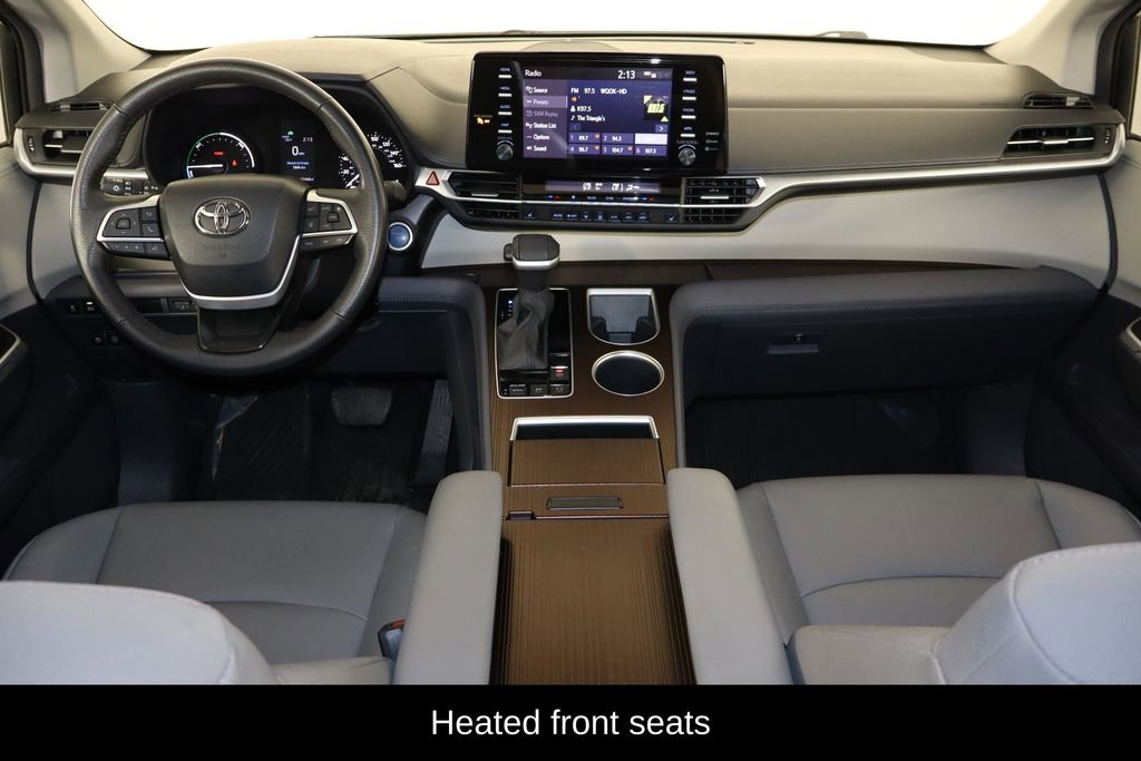 Used 2024 Toyota Sienna XLE image 13