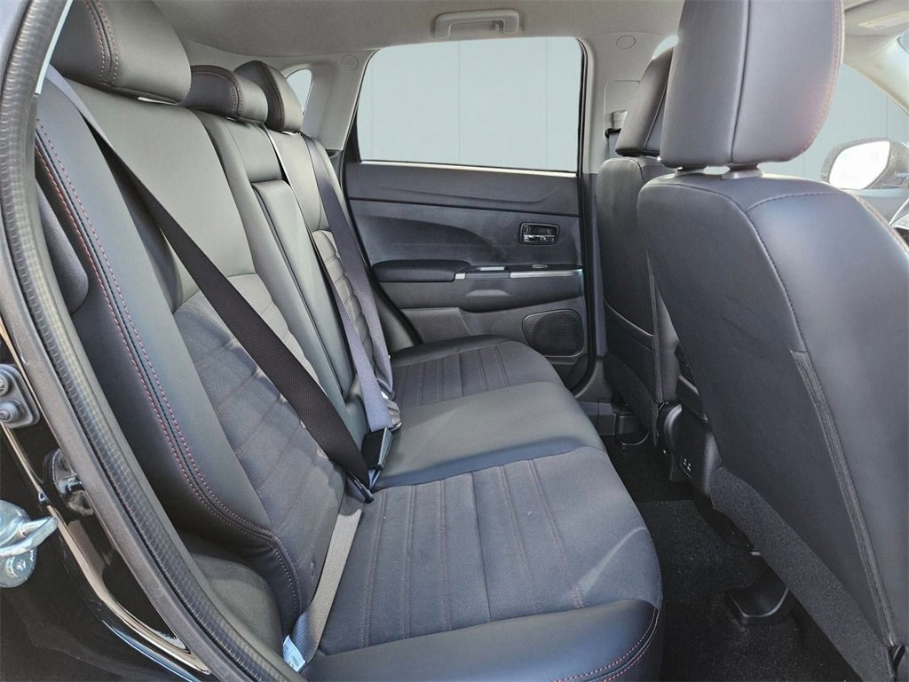 New 2025 Mitsubishi Outlander Sport SE image 29