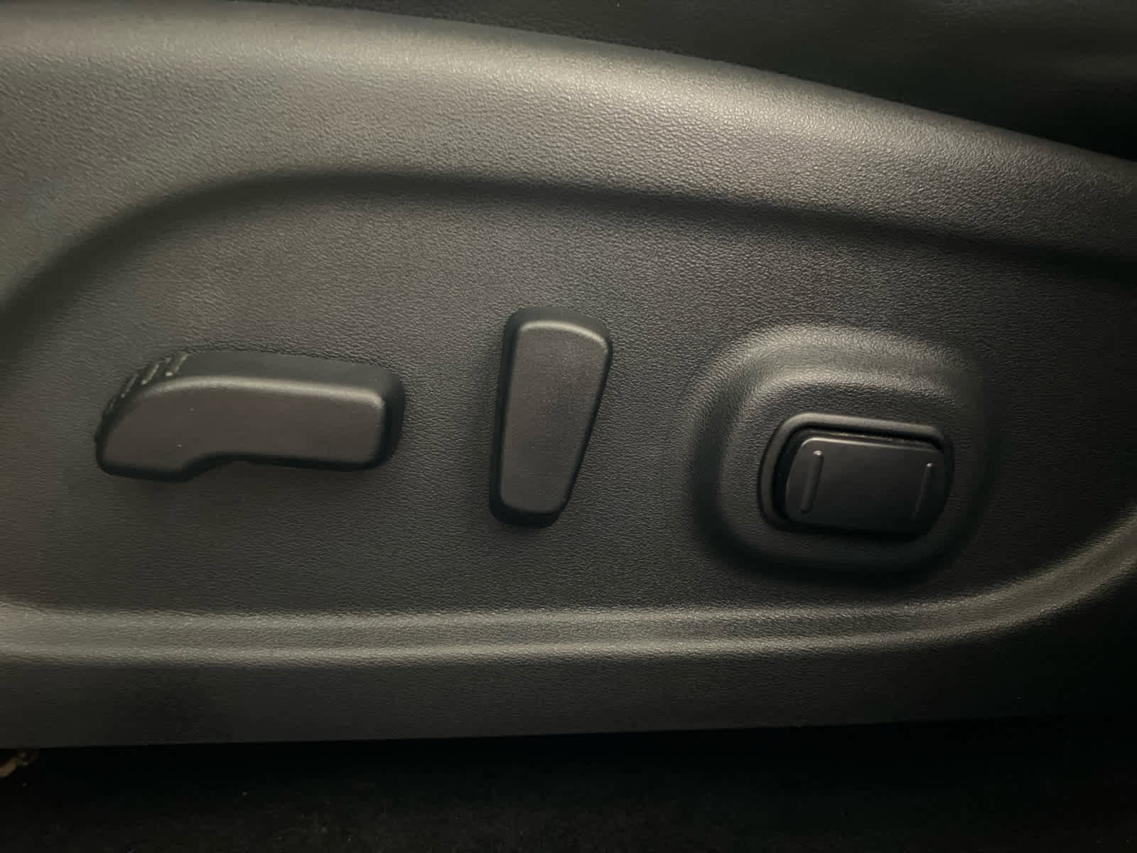 Used 2018 Nissan Pathfinder SL w/ Midnight Edition Package image 12