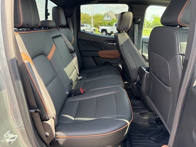 Used 2025 GMC Canyon AT4 w/ Technology Plus Package AWD/4WD image 37