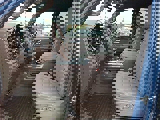 New 2026 Chevrolet Silverado 3500 LTZ w/ LTZ Premium Package image 11