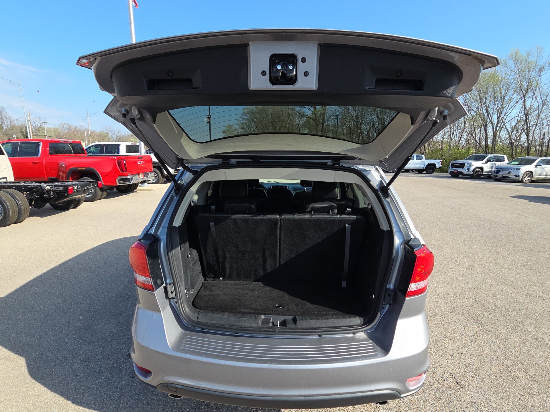 Used 2019 Dodge Journey GT image 32