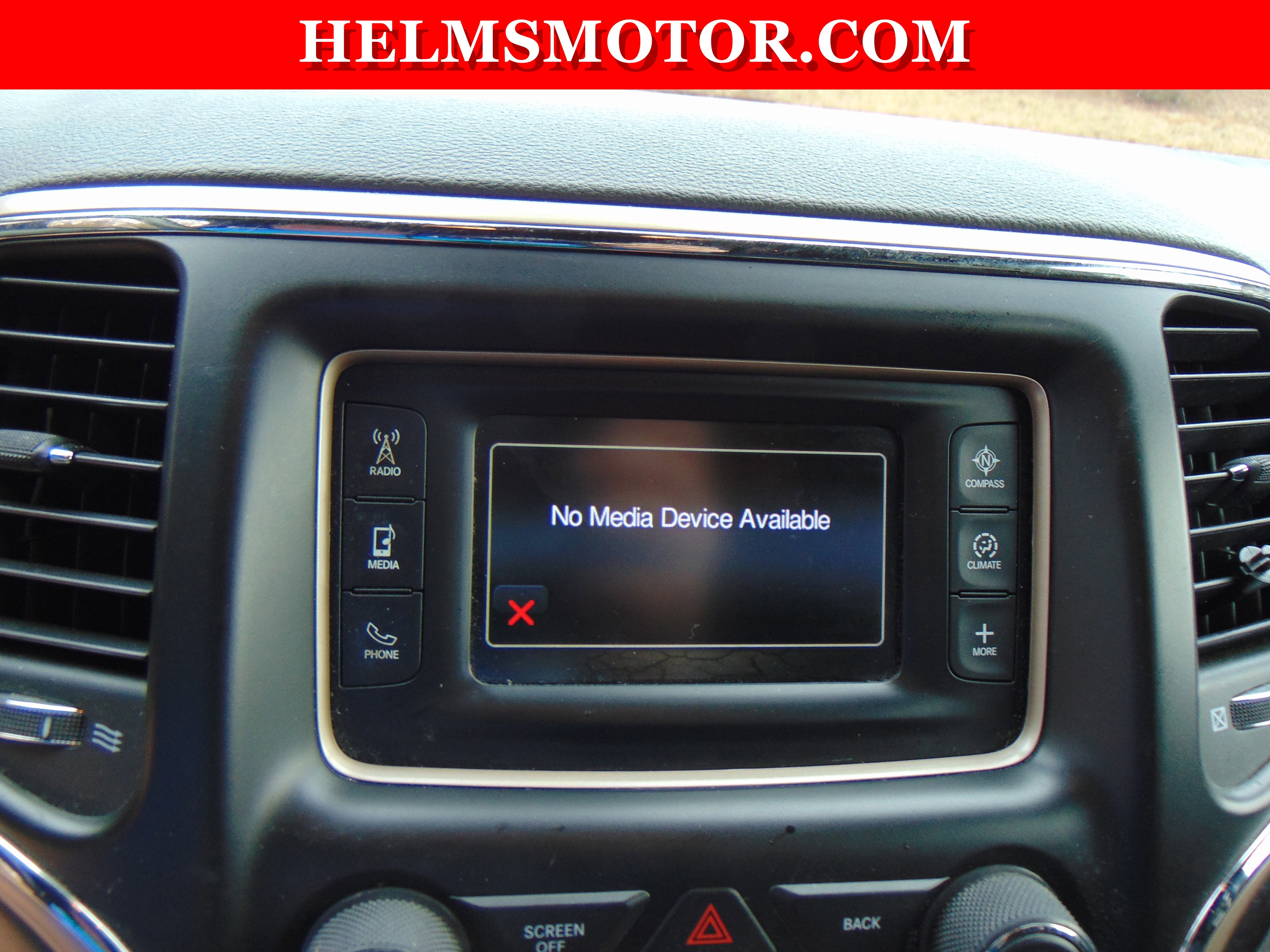 Certified 2017 Jeep Grand Cherokee Laredo w/ Quick Order Package 2BE image 28