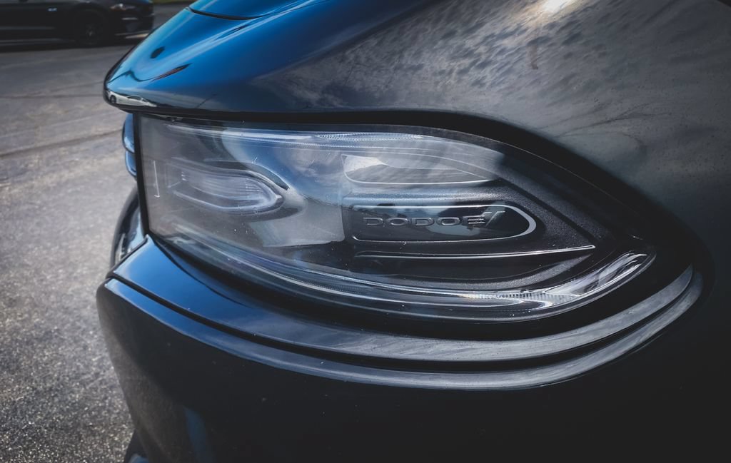 Used 2018 Dodge Charger R/T RWD image 17