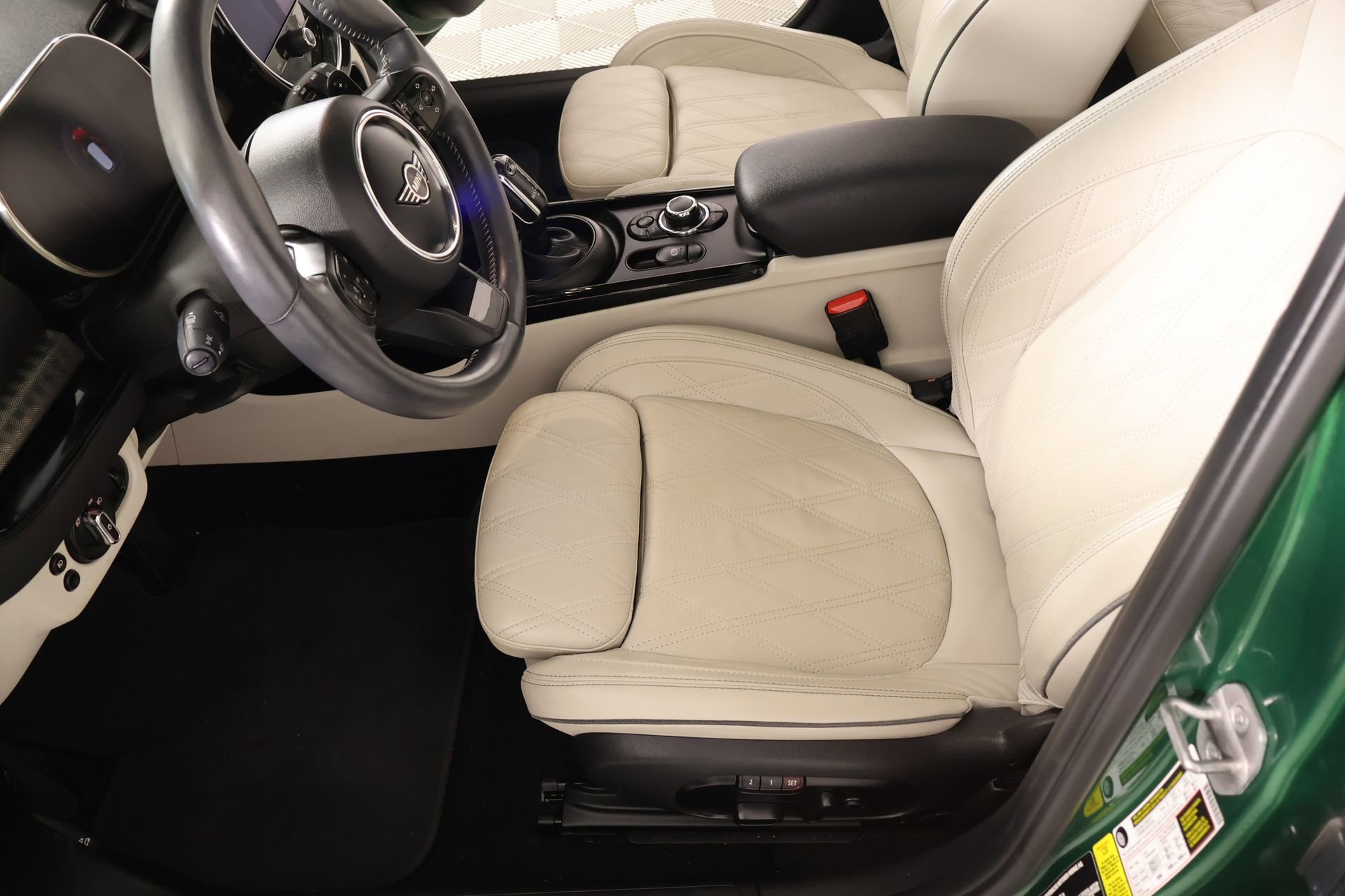 Used 2022 MINI Cooper Clubman S FWD image 12