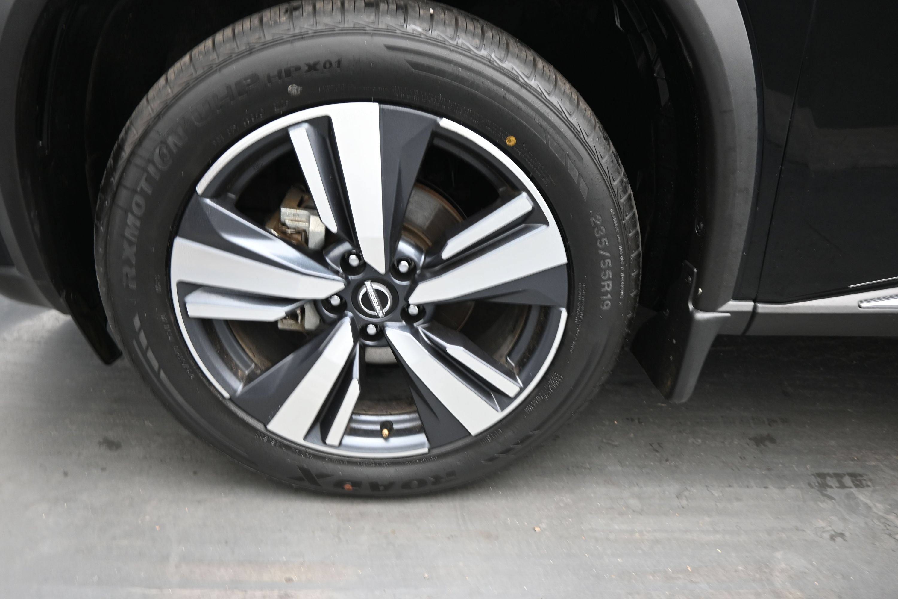 Used 2023 Nissan Rogue SL AWD/4WD image 9