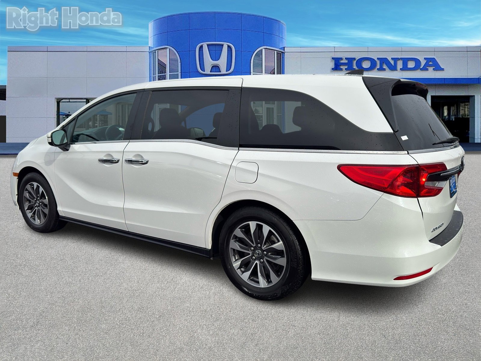 Used 2024 Honda Odyssey EX-L image 4