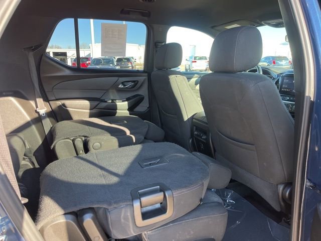 Used 2023 Chevrolet Traverse LT image 44