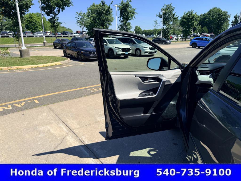 Used 2023 Toyota RAV4 Limited AWD/4WD image 17