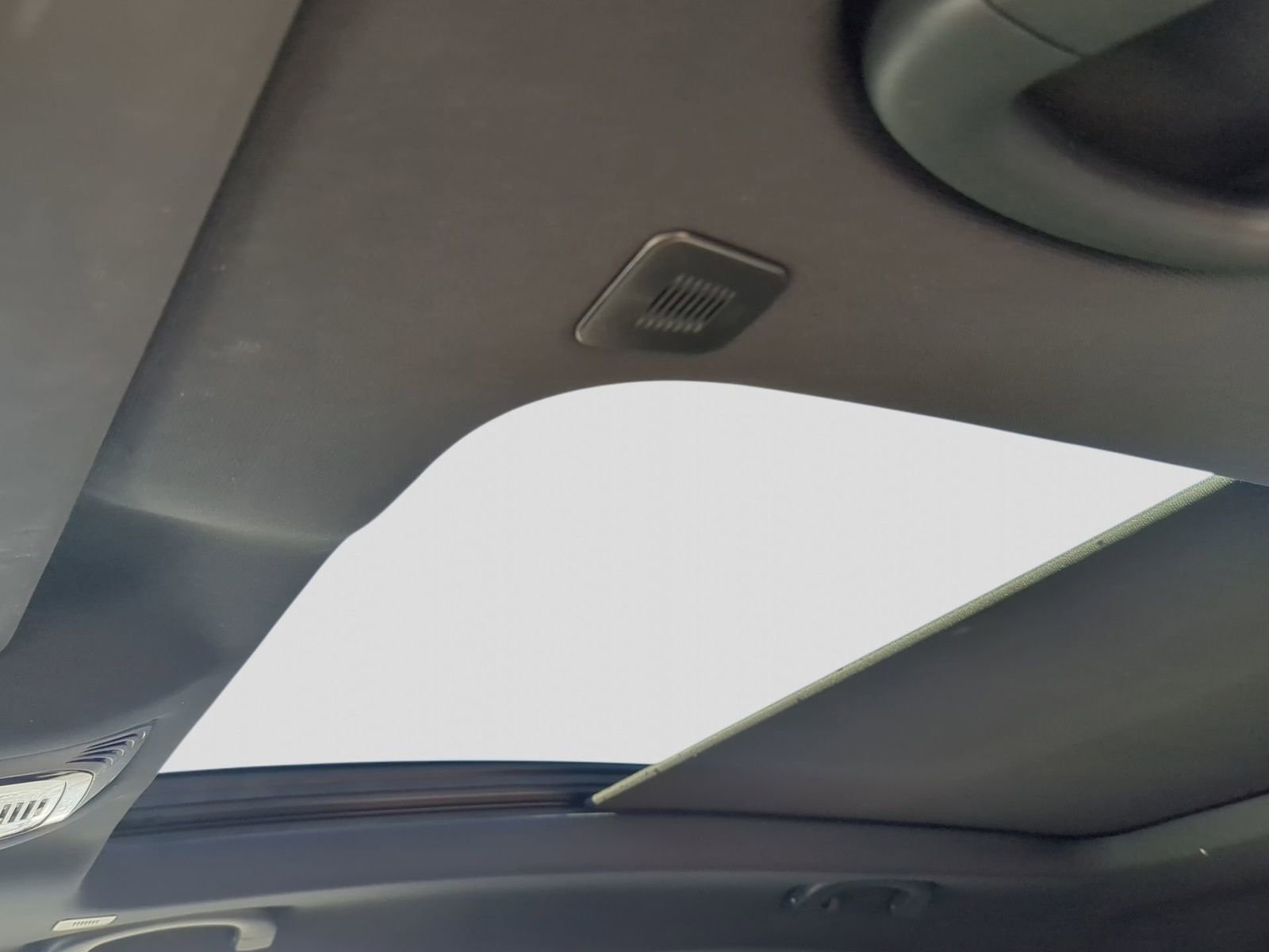 Used 2023 Alfa Romeo Stelvio Ti image 23