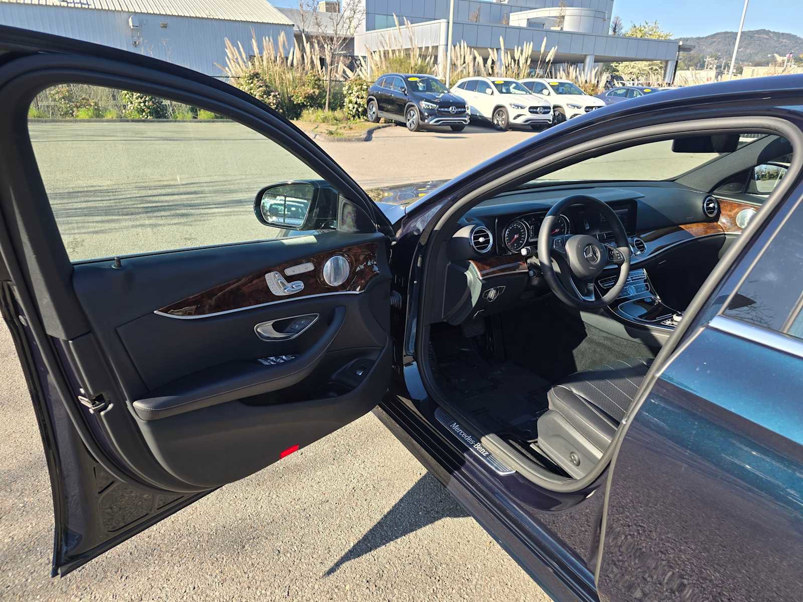 Used 2018 Mercedes-Benz E 300 E 300 image 21