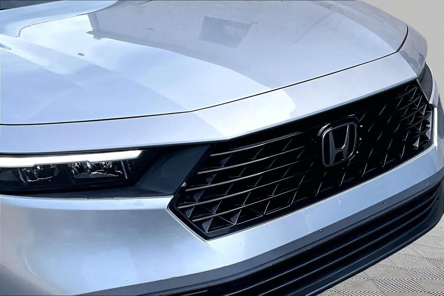 Used 2024 Honda Accord EX image 30