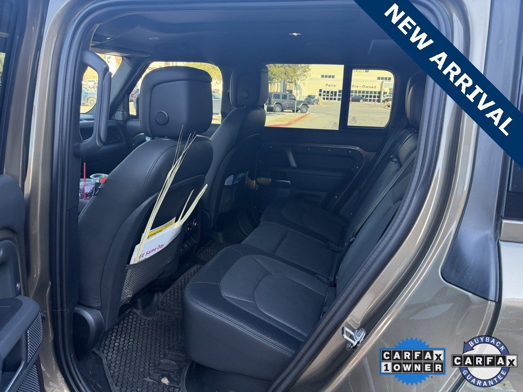 Used 2024 Land Rover Defender 110 X-Dynamic SE image 6