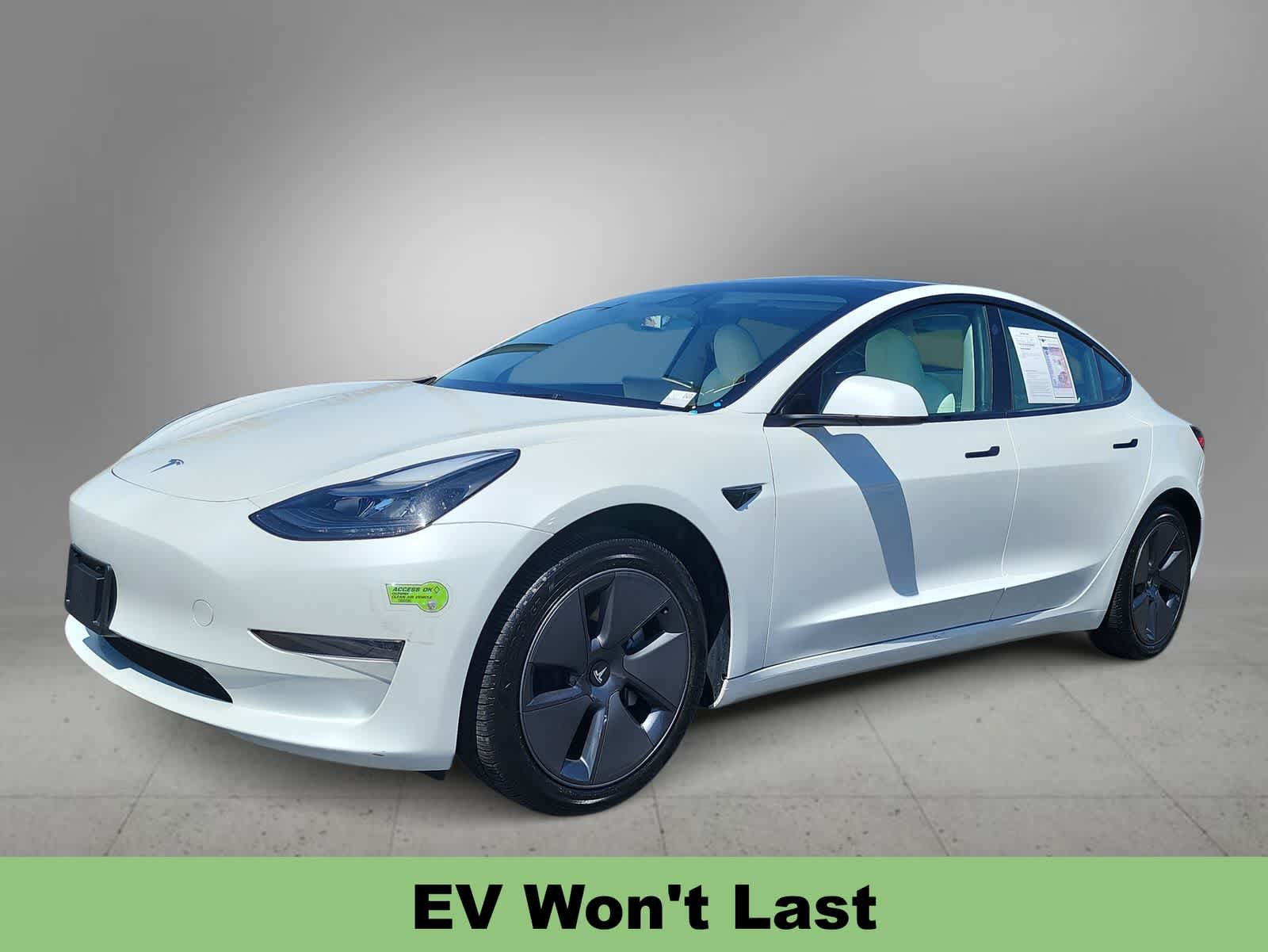 Used 2023 Tesla Model 3 Standard Range RWD image 4