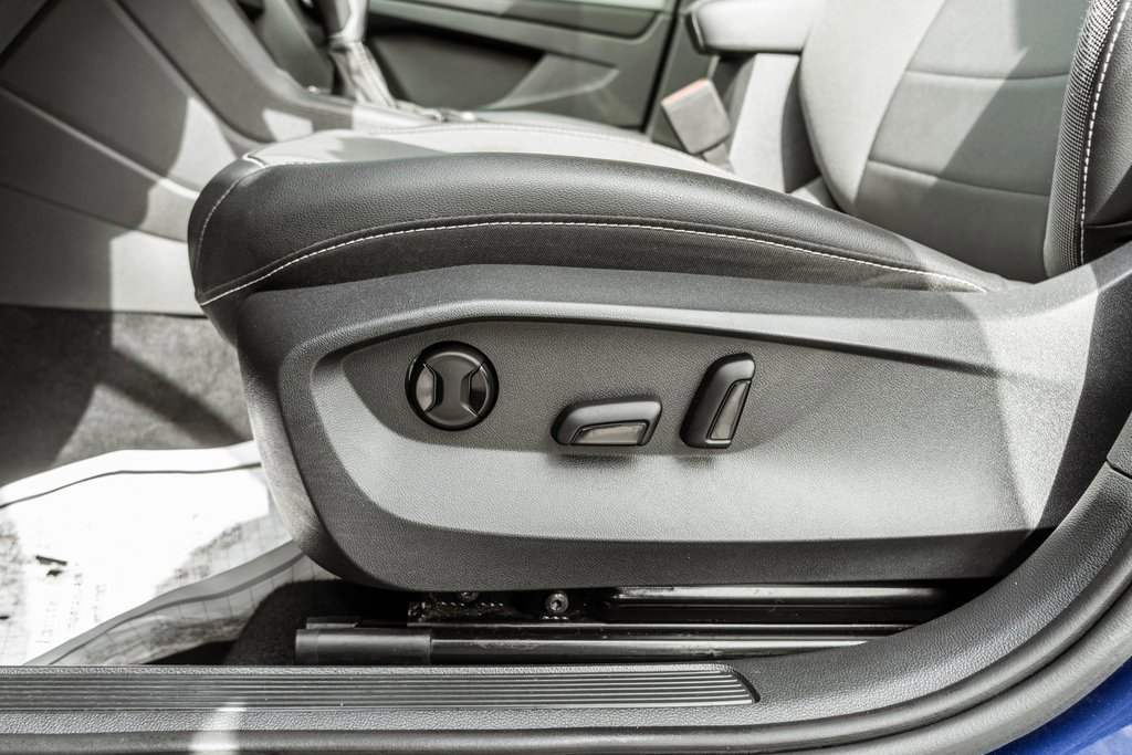 Used 2022 Volkswagen Taos SE image 23