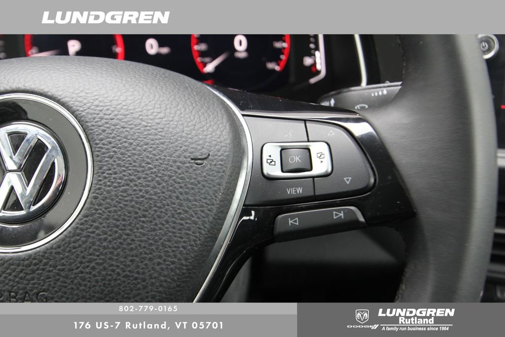 Used 2020 Volkswagen Jetta SEL Premium image 18